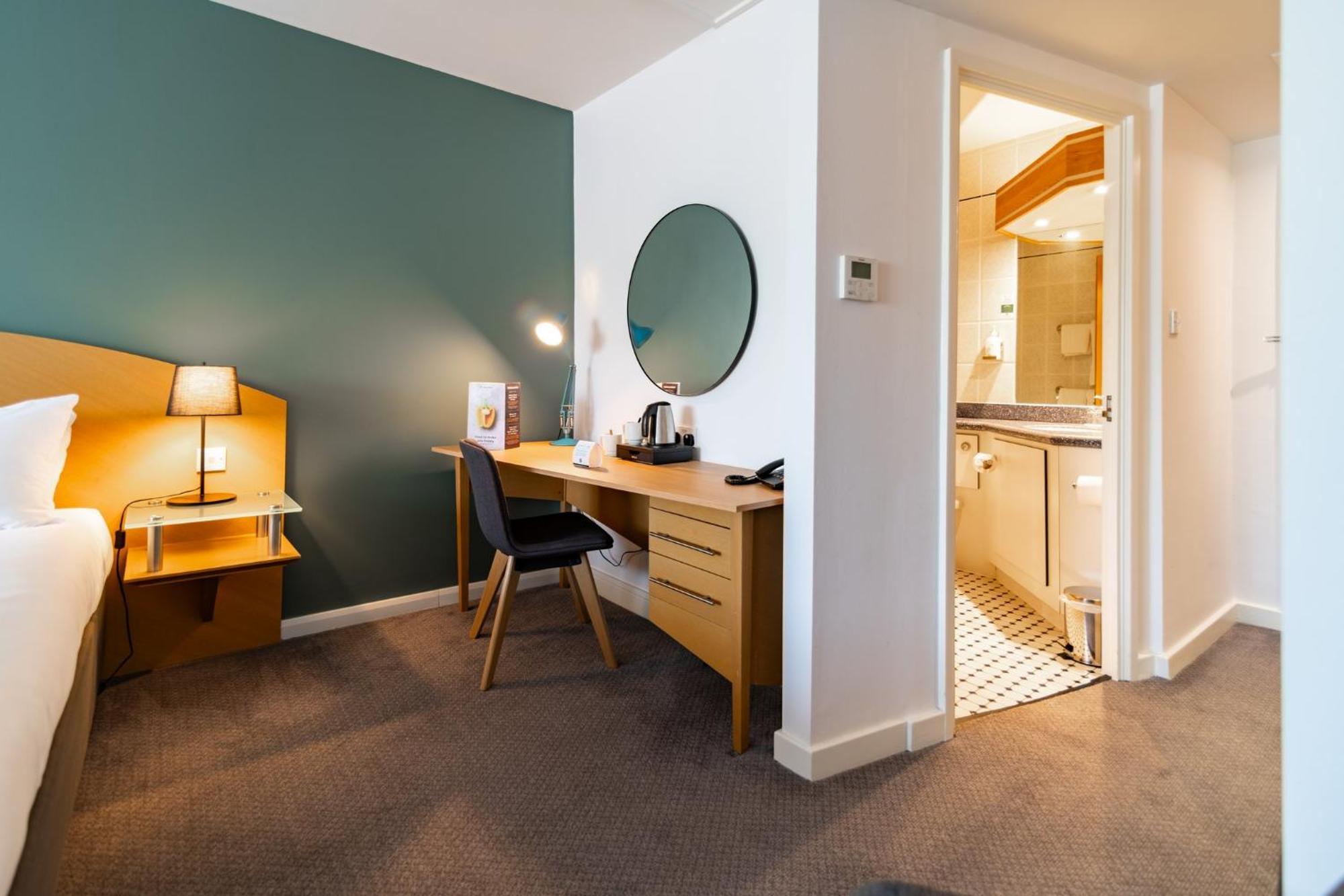 Holiday Inn Ashford - North A20 By Ihg Kültér fotó