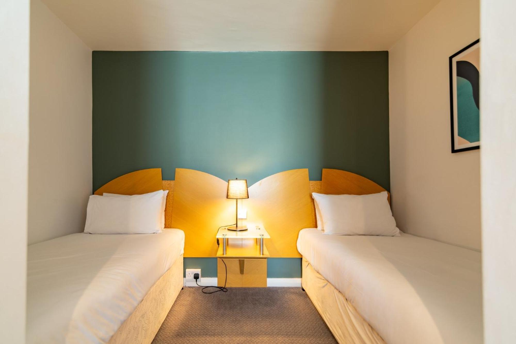 Holiday Inn Ashford - North A20 By Ihg Kültér fotó